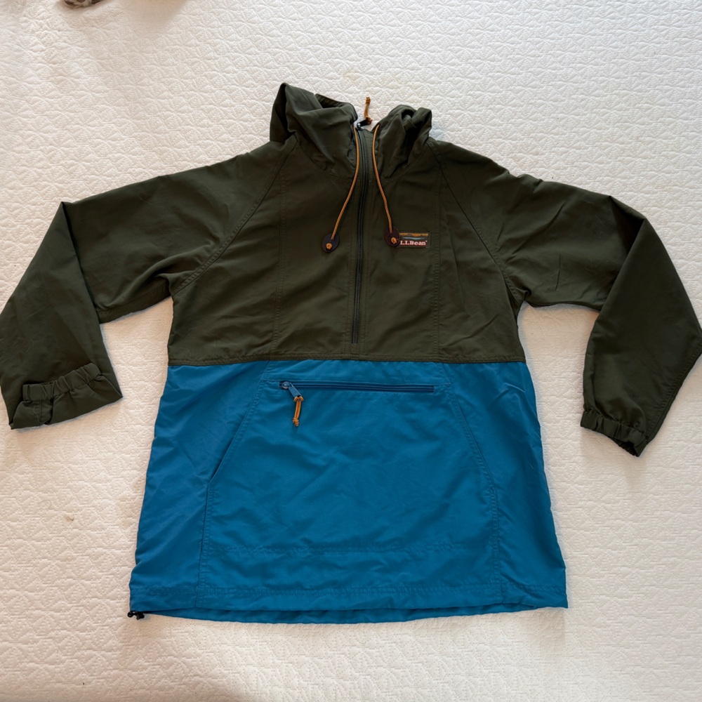 LL Bean Women’s Hooded Mountain Classic Anorak Jacket - Medium Colorblock